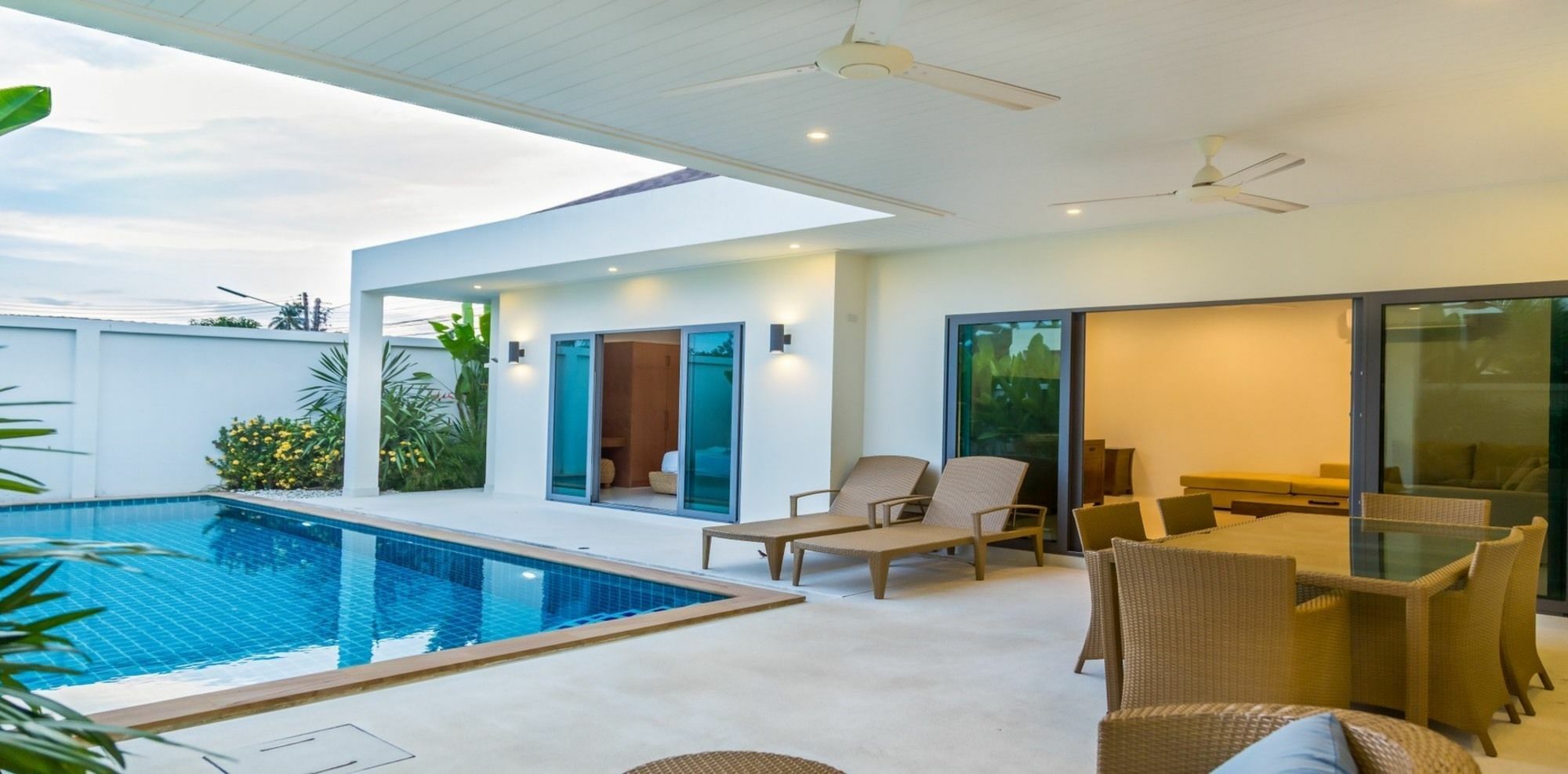 Rawai Villa By Fullrooms Phuket エクステリア 写真